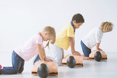 enfants apprentissage massage cardiaque